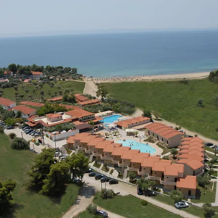 Village Mare-2